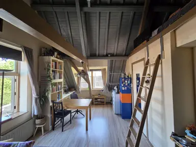 20m2 Chambre à louer pour 730€/mois à Veerstraat, Leiden