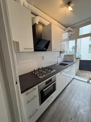 53m2 Appartement à louer pour 1104€/mois à Polderlaan 32A-02, Rotterdam