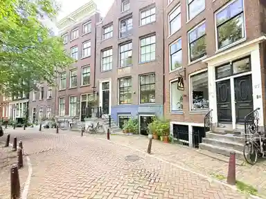 149m2 apartment to rent for 5750€/month in Kromme Waal 29-2, Amsterdam