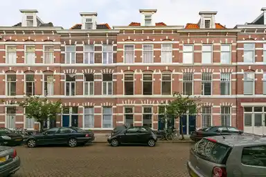 185m2 house to rent for 2749€/month in Rijklof van Goensstraat, The Hague