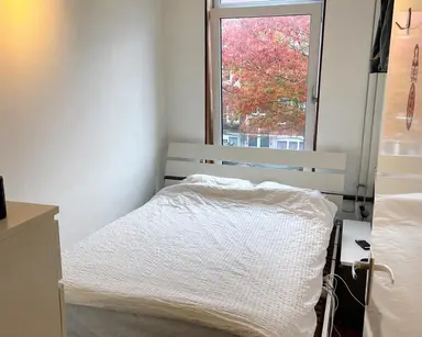 8m2 Camera in affitto per 580€/mese a Claes de Vrieselaan, Rotterdam