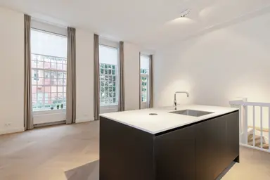 112m2 apartment to rent for 2950€/month in Herengracht 19, The Hague