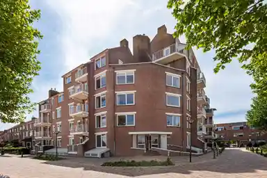 100m2 apartment to rent for 1895€/month in Zomerkade 230, Huizen