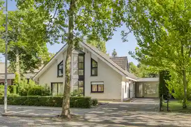 279m2 house to rent for 4250€/month in Rijnstraat, Eindhoven