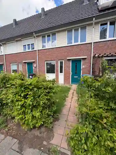 70m2 house to rent for 932.93€/month in Koolwitjestraat 119, Aalsmeer
