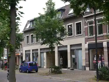75m2 Appartement à louer pour 1695€/mois à Dorpsstraat 13A, Oisterwijk