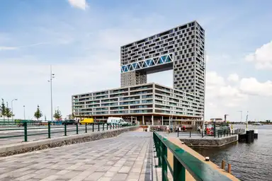 150m2 apartment to rent for 3704€/month in Pontsteiger 218, Amsterdam