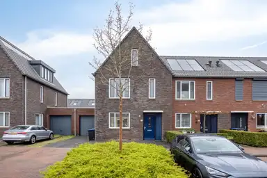 148m2 house to rent for 1950€/month in Klompenmaker 65, Wilnis