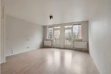 104m2 flat to rent for 2160€/month in Stroveer, Rotterdam