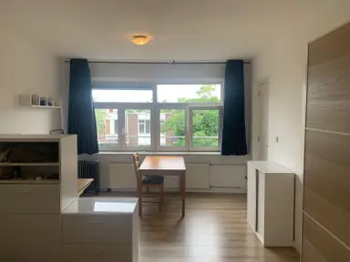 32m2 studio te huur voor 1275€/maand in Schiedamseweg, Rotterdam