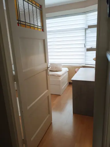 11m2 Chambre à louer pour 550€/mois à Veenendaalkade, The Hague