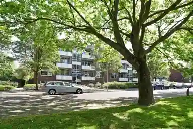 75m2 apartment to rent for 975€/month in W.H. van Leeuwenlaan 12, Delft