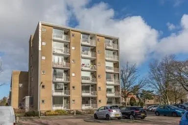 58m2 Appartement à louer pour 840€/mois à Loosdrechtseweg 13, Hilversum