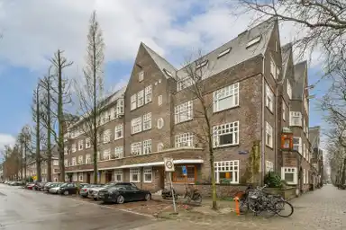 147m2 Appartement te huur voor 3600€/maand in Raphaëlstraat, Amsterdam