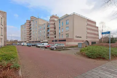 98m2 apartment to rent for 1384€/month in Bachdreef, Harderwijk