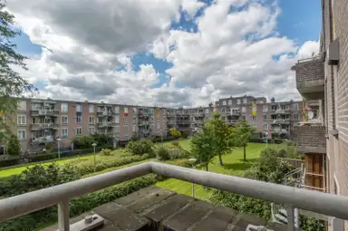 73m2 apartment to rent for 2250€/month in Bernard Shawsingel, Amsterdam