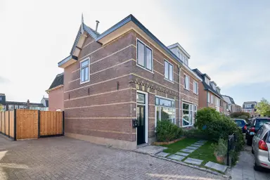 125m2 Haus zur Miete für 3200€/Monat in Kerklaan, Hilversum