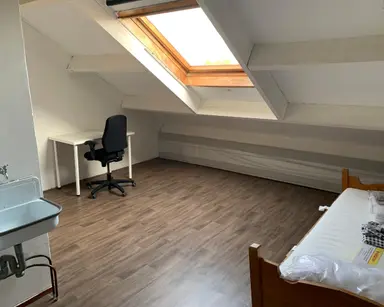 18m2 Chambre à louer pour 555€/mois à Pluimstraat, Enschede
