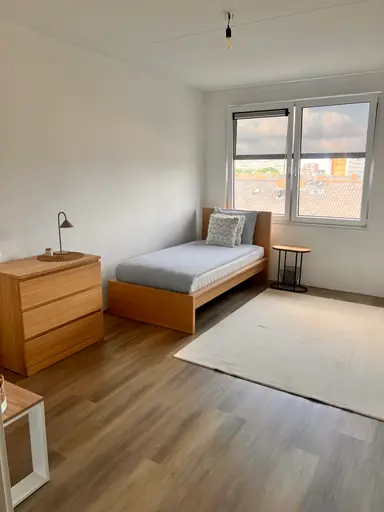 19m2 Camera in affitto per 850€/mese a Hoekenes, Amsterdam