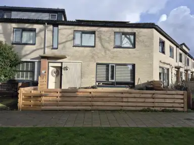 90m2 maison à louer pour 850€/mois à Aldo van Eycklaan, Oegstgeest