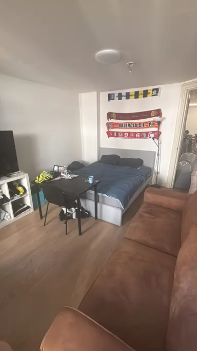 57m2 room to rent for 1175€/month in Gerard Doustraat, Amsterdam