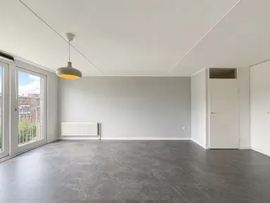 80m2 apartment to rent for 2850€/month in Leeuwendalersweg, Amsterdam