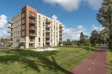 80m2 Appartement à louer pour 1512€/mois à Stekeldijk 33, Purmerend