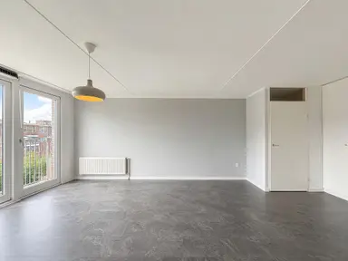 80m2 apartment to rent for 2825€/month in Leeuwendalersweg, Amsterdam