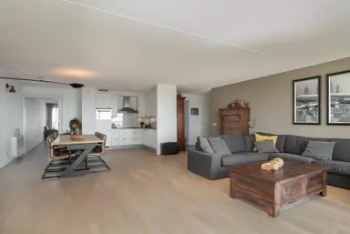 132m2 Wohnung zur Miete für 2950€/Monat in Prins Willem-Alexanderweg 187, The Hague