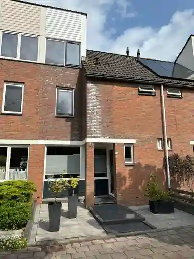 114m2 maison à louer pour 1795€/mois à Framaheerd, Groningen