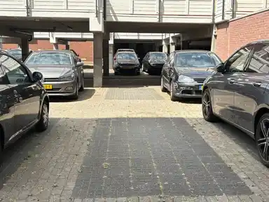 105μ² Διαμέρισμα προς ενοικίαση για 2950€/μήνα σε Frederikstraat, The Hague