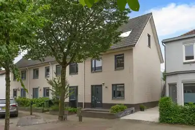 122m2 Casa in affitto per 3000€/mese a Huygensstraat 74, Hilversum