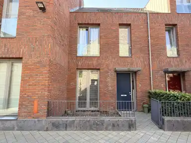 131m2 Appartement à louer pour 1750€/mois à Remisepavé, Maastricht