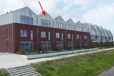 147m2 house to rent for 2150€/month in Dorpsstraat 16, Streefkerk