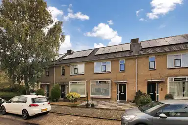 120m2 huis te huur voor 1975€/maand in Egelantierstraat 9, Badhoevedorp