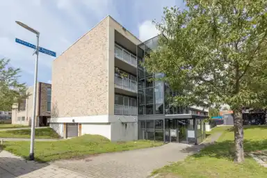 81m2 apartment to rent for 1140€/month in Beeklaan, Bussum