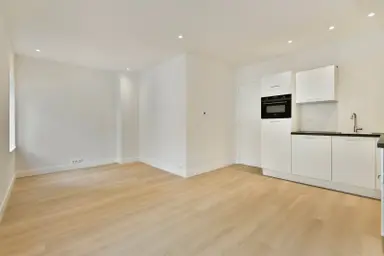 50m2 Appartamento in affitto per 2800€/mese a Crynssenstraat, Amsterdam