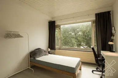 85m2 room to rent for 1368€/month in Lijnbaan, The Hague