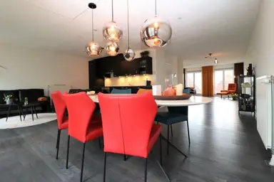 118m2 Wohnung zur Miete für 2250€/Monat in Laan op Zuid, Rotterdam