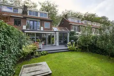 150m2 house to rent for 3995€/month in Breedveldsingel 88, Rotterdam