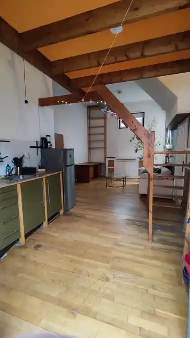 27m2 studio à louer pour 1050€/mois à Emmastraat, Groningen