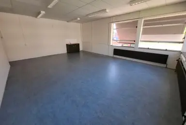 100m2 Studio zur Miete für 300€/Monat in Rotterdam