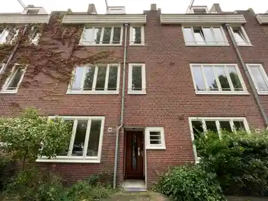 171m2 house to rent for 2550€/month in Ceramplein 50, Amsterdam
