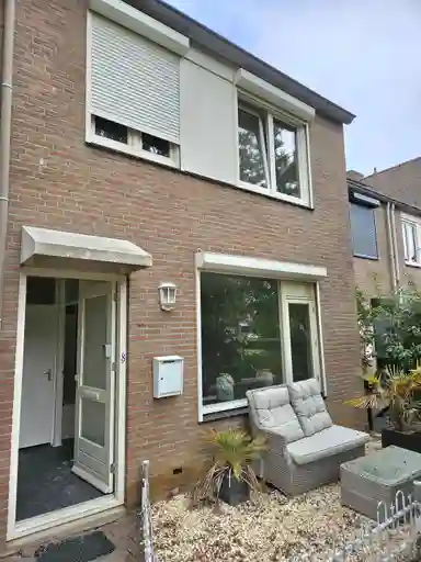 106μ² μονοκατοικία προς ενοικίαση για 1175€/μήνα σε Korfvlechterspad 8, Tegelen