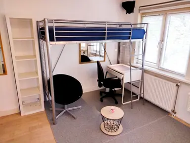 16μ² Δωμάτιο προς ενοικίαση για 450€/μήνα σε Mijnsherenlaan, Rotterdam