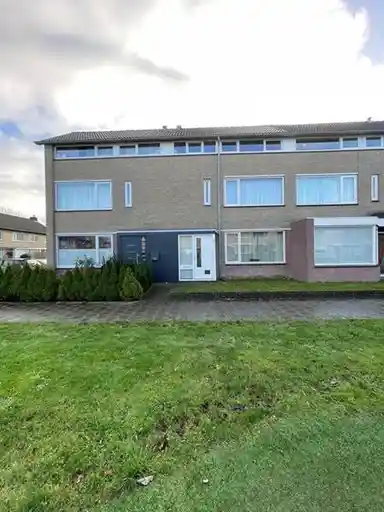 132m2 house to rent for 1995€/month in De Steenzager, Veldhoven