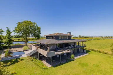 248m2 house to rent for 6950€/month in Hillegommerdijk 478, Beinsdorp