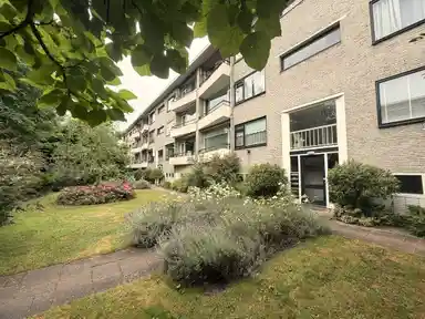 90m2 Appartement à louer pour 2150€/mois à Laurens Reaellaan 54i, Haarlem