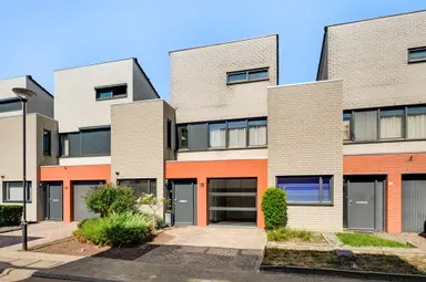150m2 house to rent for 2380€/month in Vauwerhof 18, Meerssen