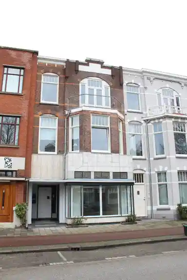 72m2 Appartement à louer pour 1950€/mois à Laan van Meerdervoort, The Hague